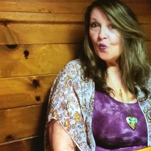 Meet your Posher, Vickie